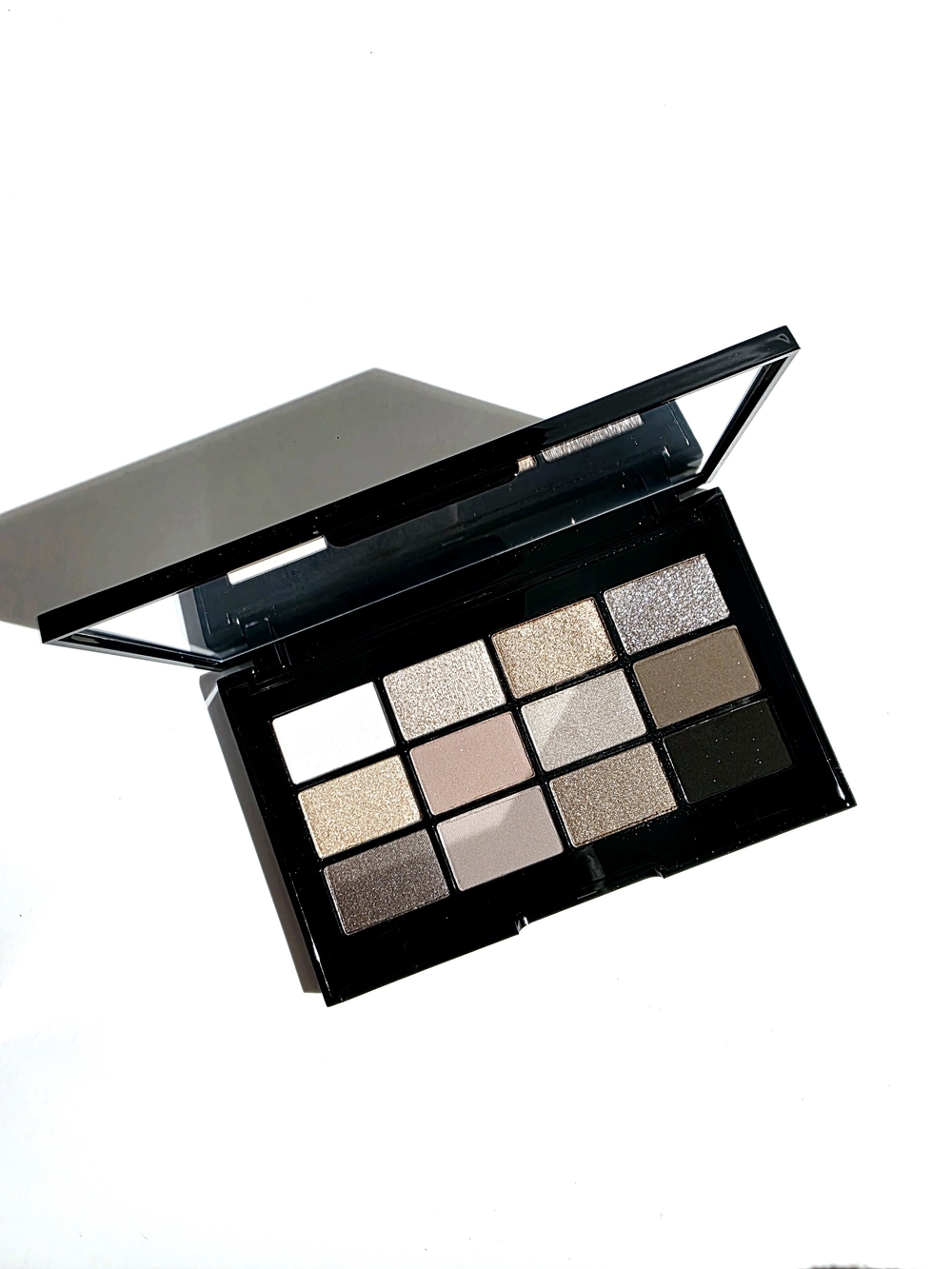 Bobbi Brown Nude On Nude Eye Palette New LE